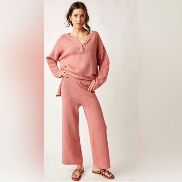 Free People  Hailee Sweater Knit Henley Top FP Beach Rosie Pink Size XL - Picture 2 of 7